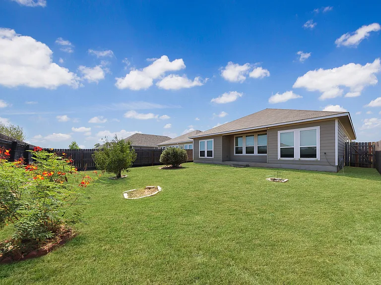 7508 Hudson Grove Dr — Photo 21
