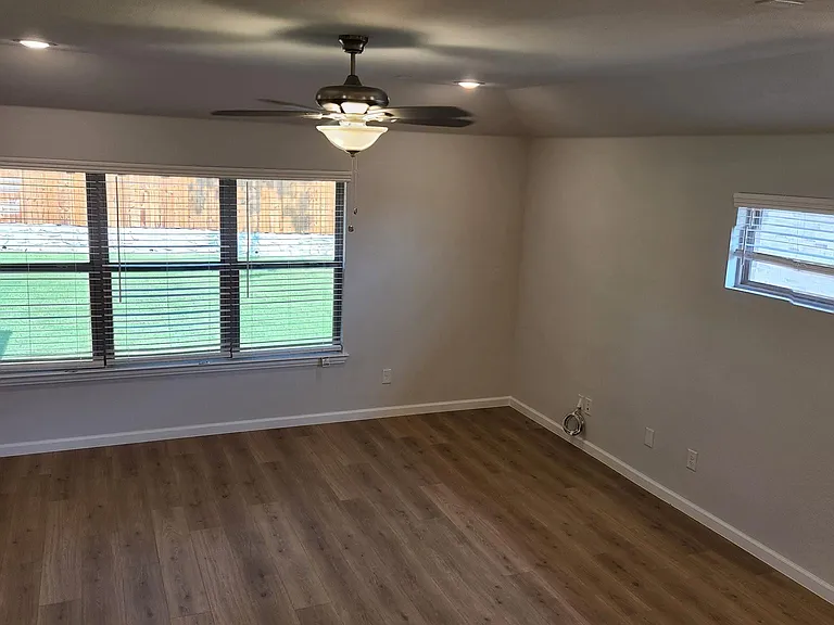 Master bed room