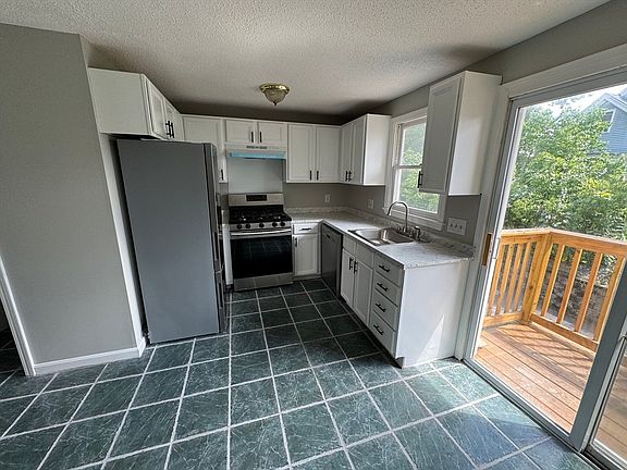 5th image of 419 Chelmsford St #6