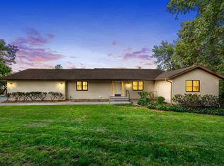 37 Lakeview Knl NE, Iowa City, IA 52240