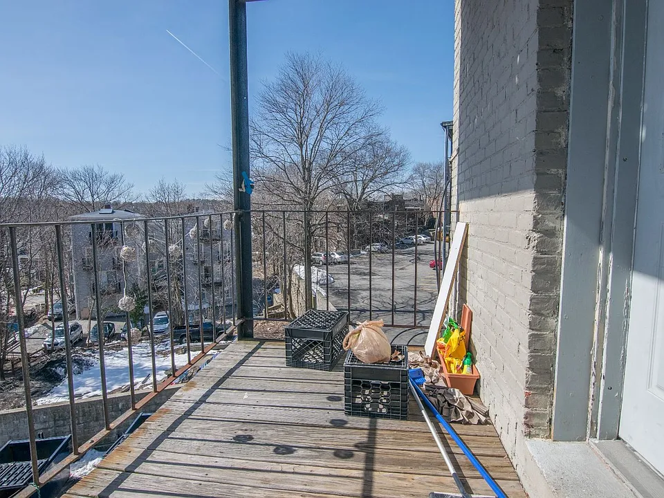 33 Egremont Rd #3