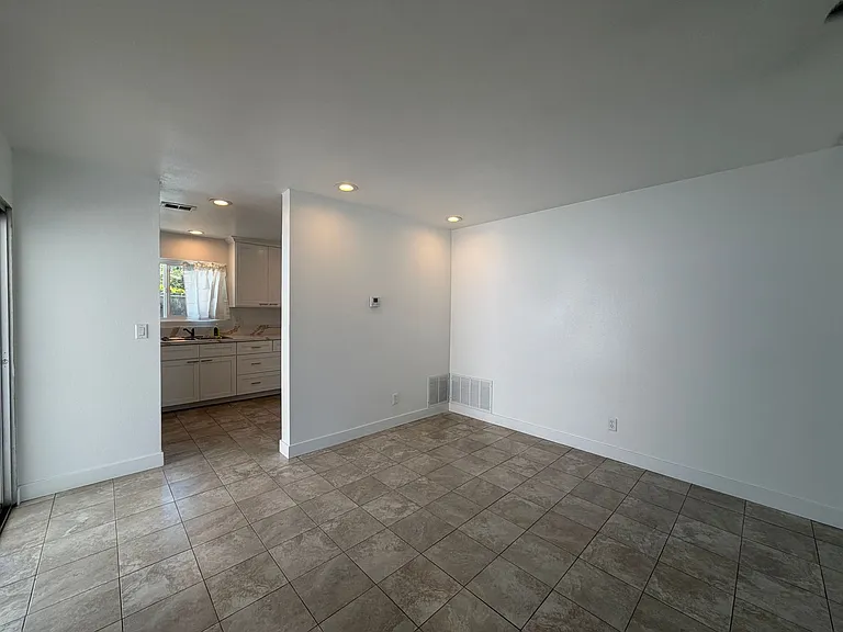 228 Janan Ct — Photo 4
