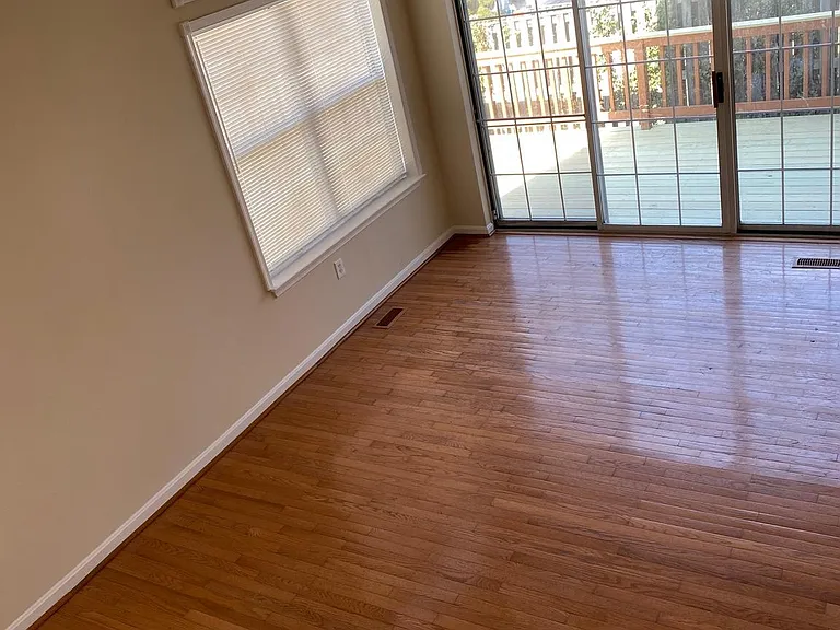 8569 Harvest View Ct — Photo 6