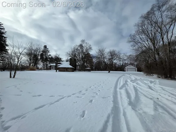 47420 W Ann Arbor Trl, Plymouth, MI 48170