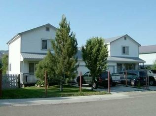 156 Park St APT A, Gypsum, CO 81637