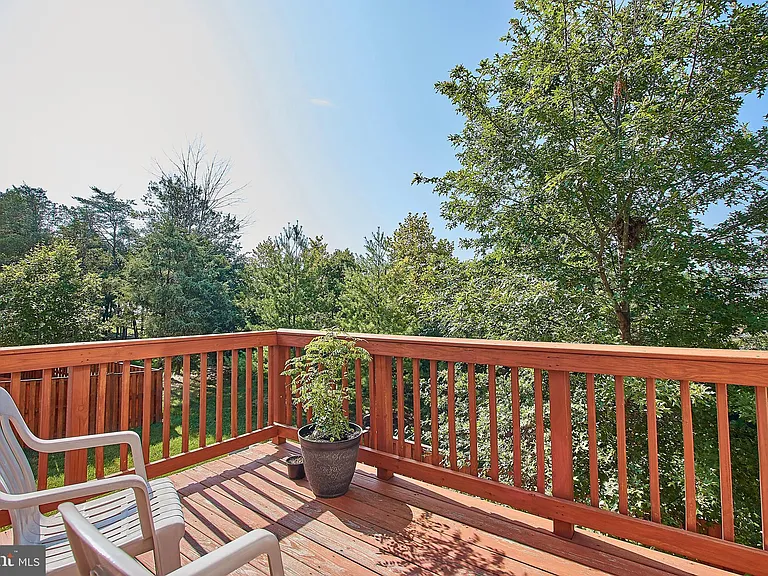 42649 Macauley Pl — Photo 24