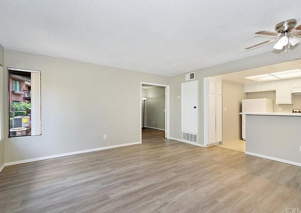 1st image of 320 W Walnut St APT 47