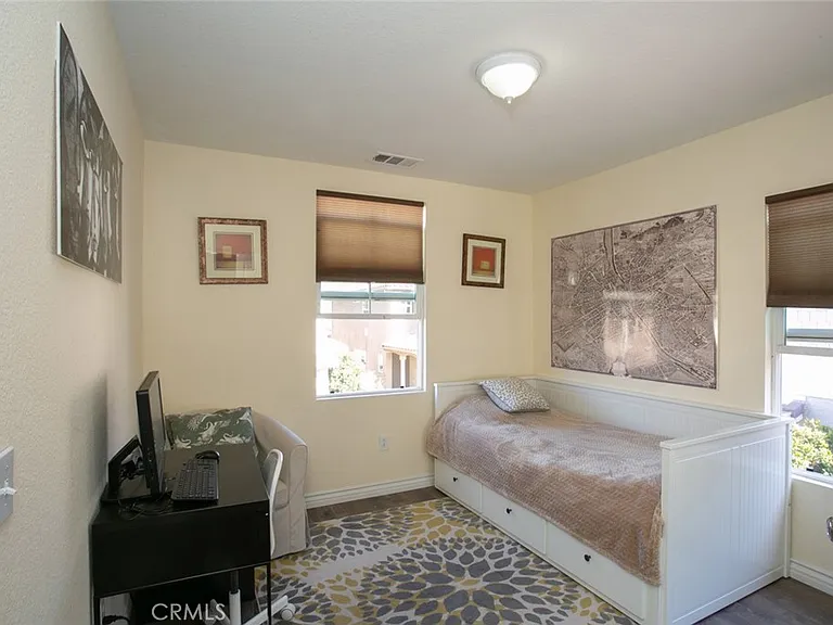 29208 Dakota Dr — Photo 26