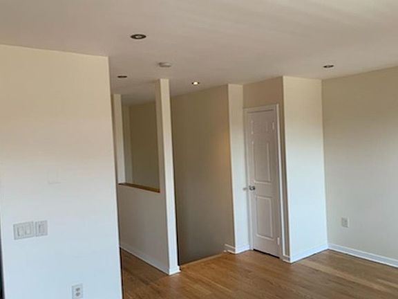 2nd image of 500 Louisiana Ave