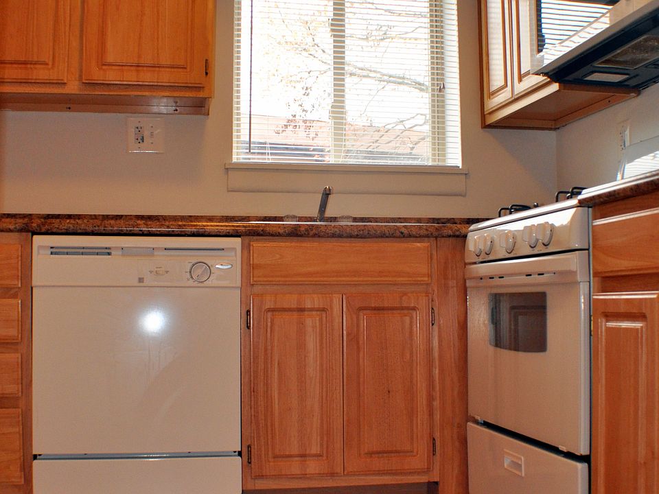 1st image of 308 Stevens Cir APT 1D