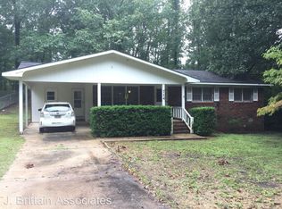 714 Dolphin Dr, Weaver, AL 36277