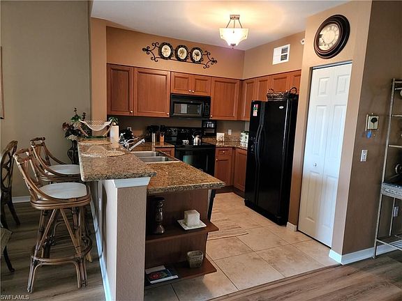 4th image of 20301 Estero Gardens Cir Unit 201