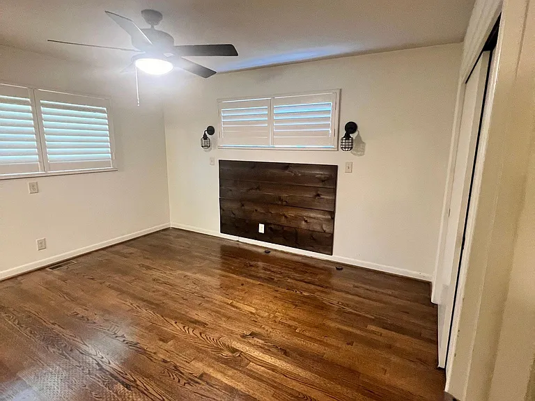 707 Warwick Rd — Photo 16