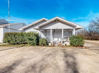 409 W Main St, Whitesboro, TX 76273