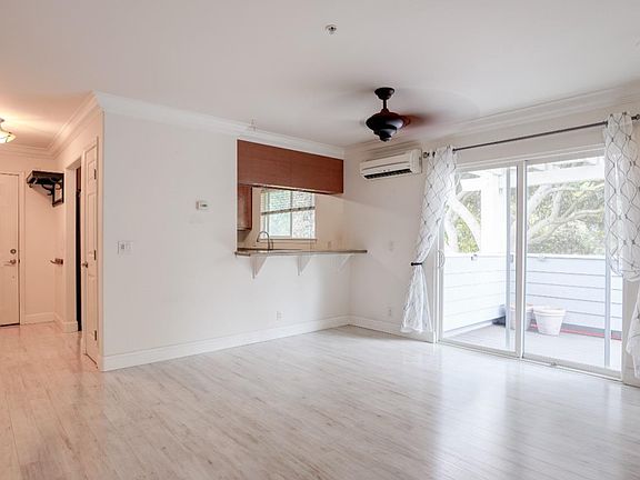 4th image of 225 Burt Street #12