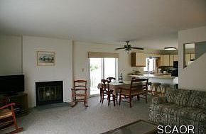 4th image of 8 Oyster Bay Dr