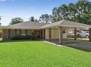 122 Ducayet Dr, Destrehan, LA 70047