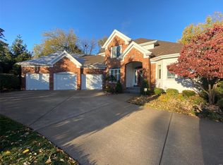 2000 Key Harbour Dr, Lake Saint Louis, MO 63367
