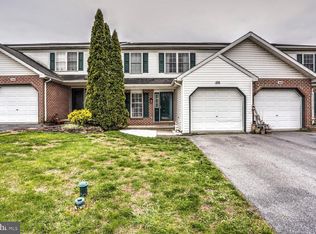 358 Crosswinds Dr, Lititz, PA 17543