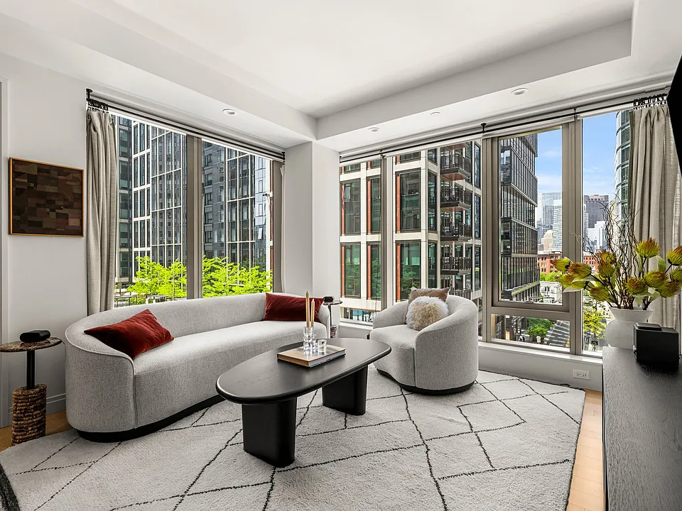 135 Seaport Blvd #705
