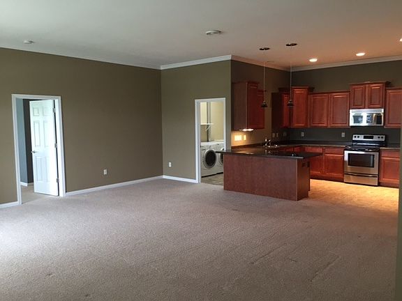 5th image of 1325 S Sunnyslope Dr