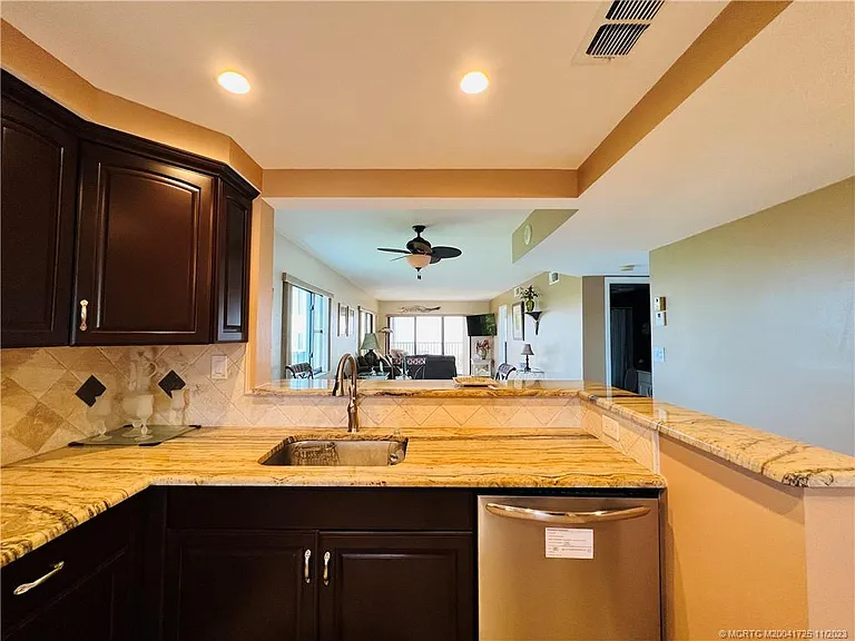 9400 S Ocean Dr #201B — Photo 12