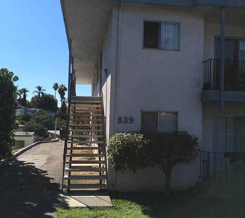 2nd image of 839 Normark Ter APT 4