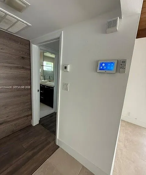1047 NE 84th St — Photo 17