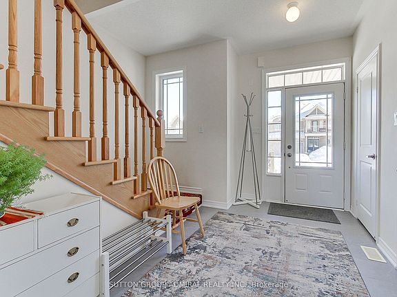 5th image of 797 Green St