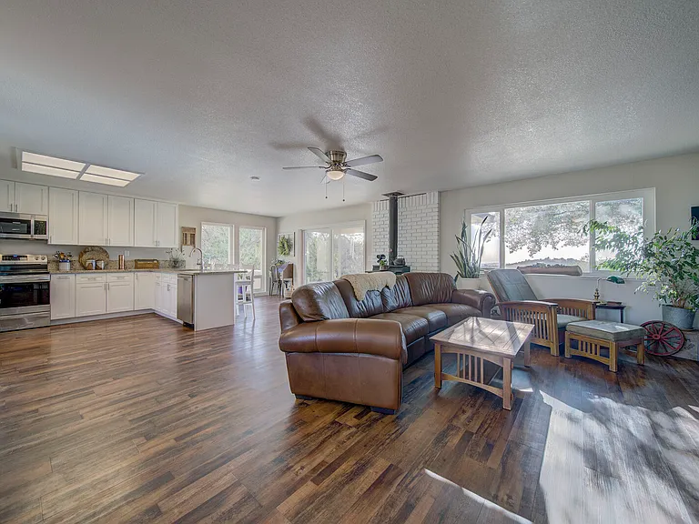 18626 Quiet Oak Pl — Photo 8