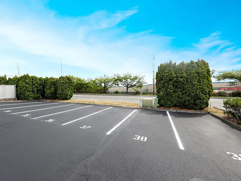 Borders Edge Apartments - Whidbey Ave — Photo 23