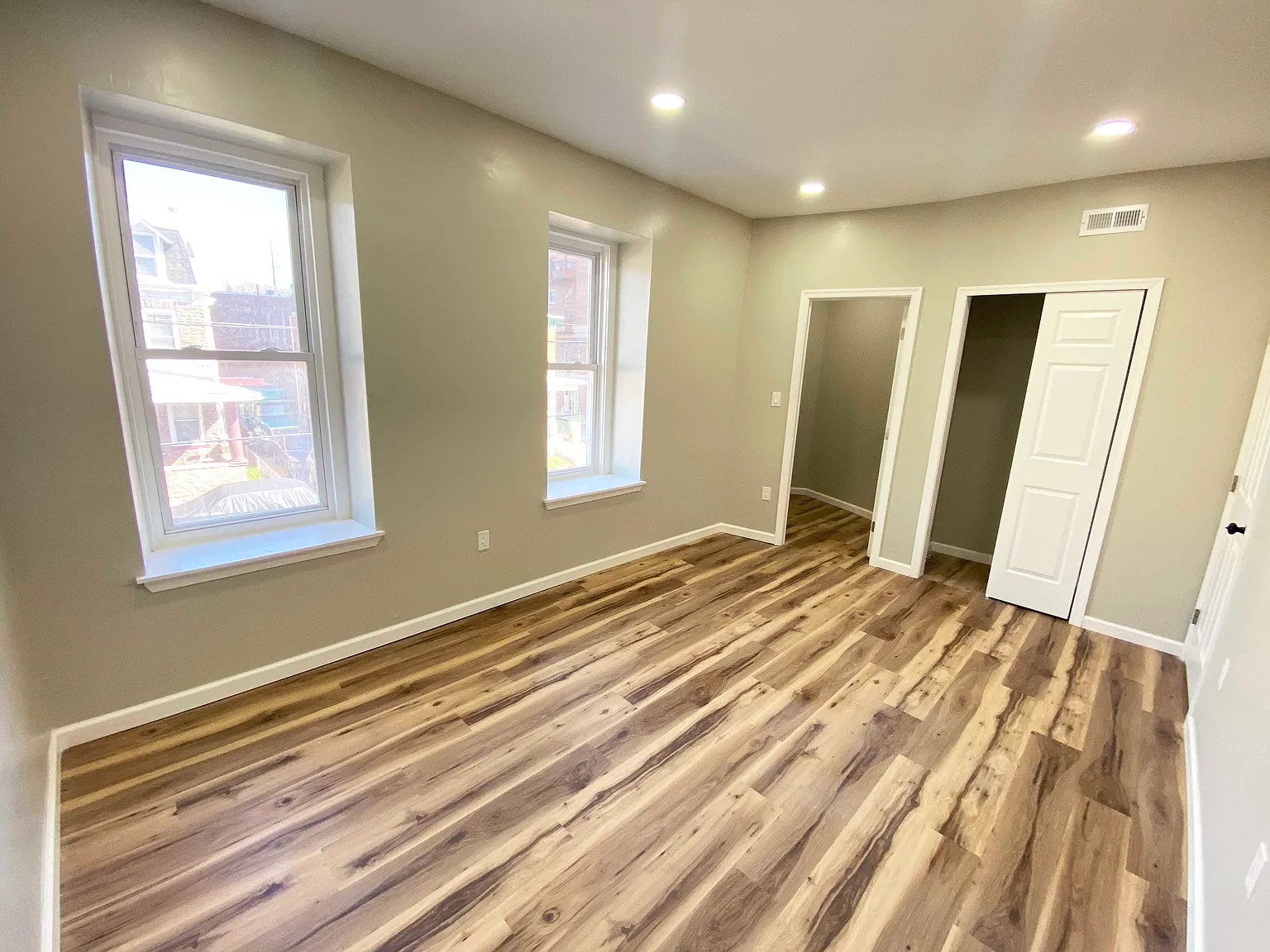 2 bed, $1,400 — Photo 4