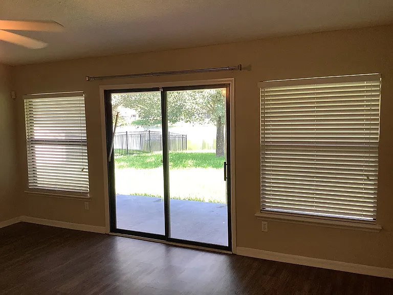 376 Johns Creek Pkwy — Photo 5