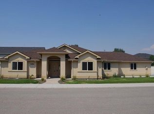1686 E Horse Crk, Meridian, ID 83642