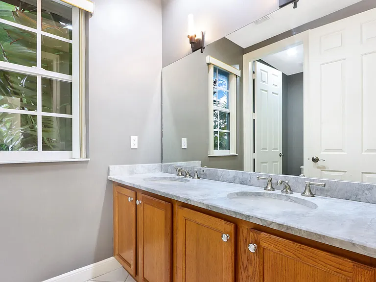 1904 Flower Dr — Photo 38