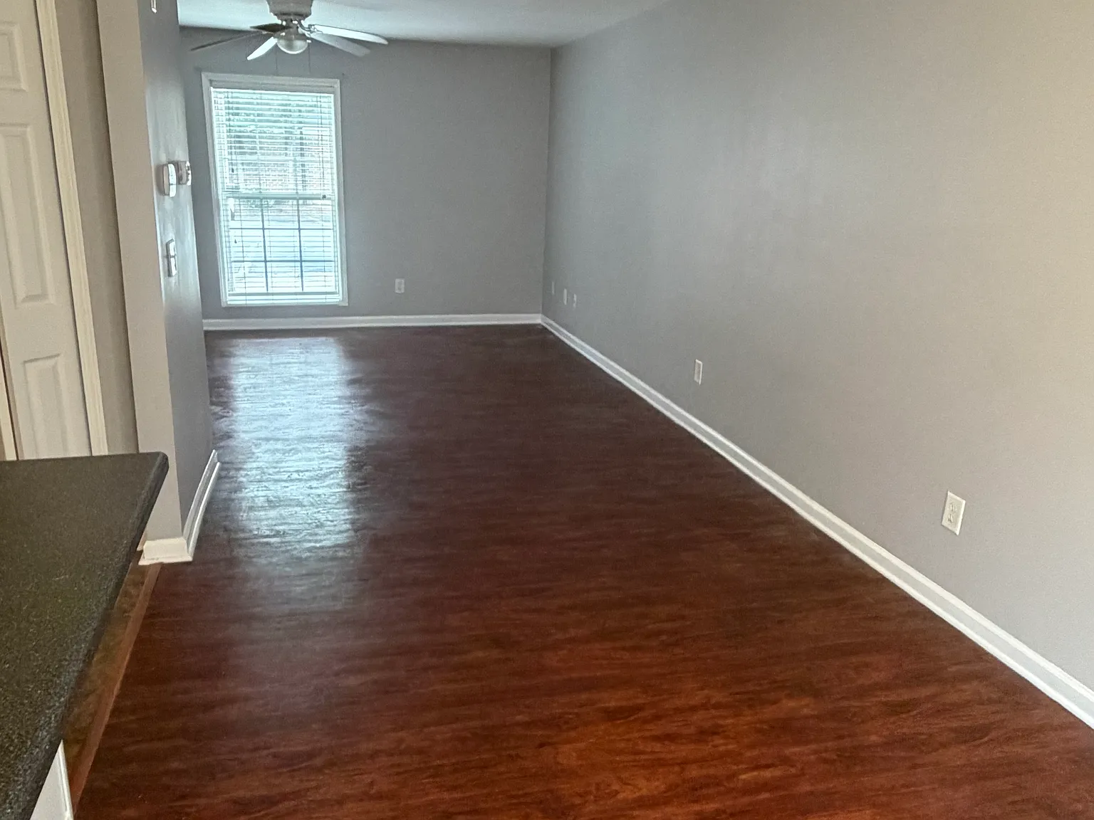 2 bed, 2.5 bath, 1214 sqft, $2,000 — Photo 3