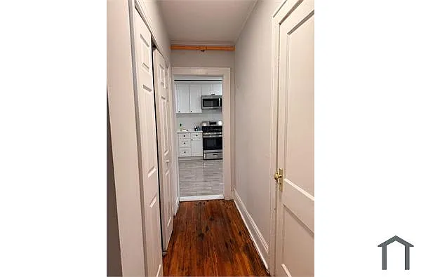 Building Photo - 67 Dobbs Ferry Rd