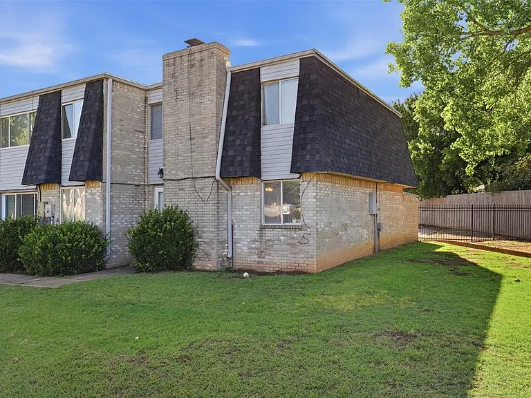 1628 Claudia Dr — Photo 31