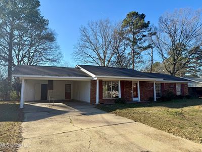 2355 Upper Dr, Pearl, MS, 39208