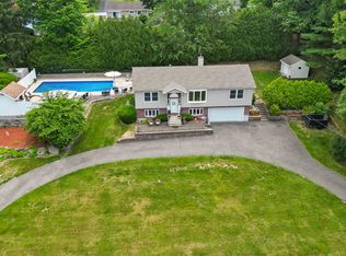 26 Pugsley Parkway, Cortlandt Manor, NY 10567
