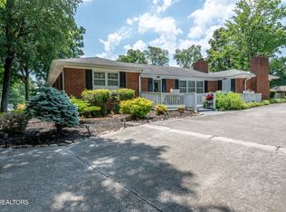 553 W Hunt Rd, Alcoa, TN 37701