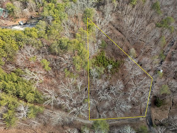 3rd image of 190 Fire Tower Rd