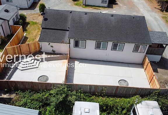 4th image of 43406 SE North Bend Way #6