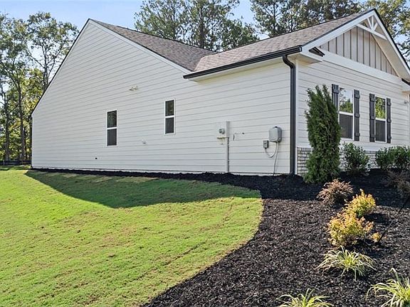 2nd image of 441 Bullock Pass