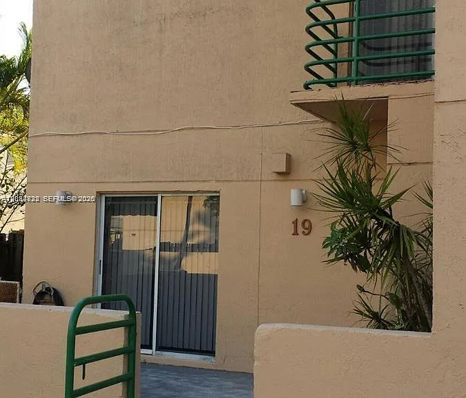 11960 SW 18th Ter #19 — Photo 1