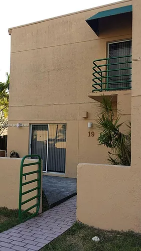 11960 SW 18th Ter #19 Photo 1