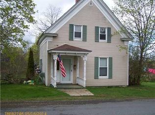 21 Cleveland St, Calais, ME 04619