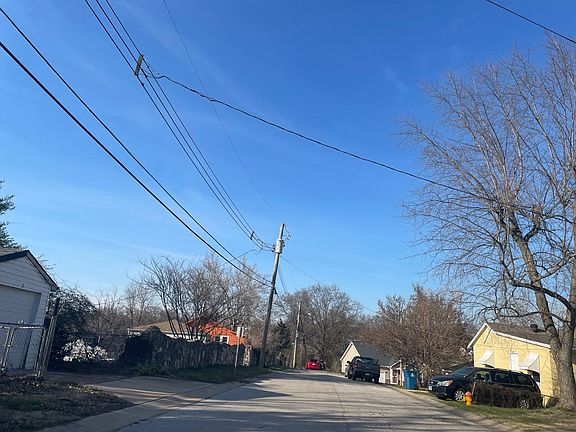 5th image of 2924 Hammond Ave