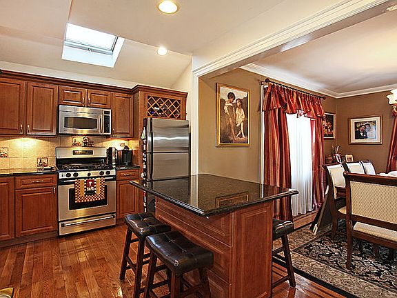 5th image of 47 Cambridge Ave
