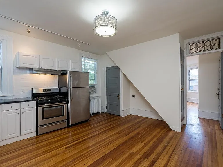 338 S 15th St #3 — Photo 1